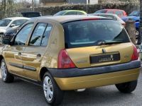 Renault Clio 1.4i 75 RTE - GARANTIE 6 MOIS - <small></small> 3.990 € <small>TTC</small> - #7