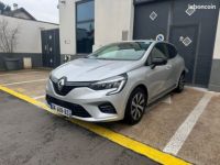 Renault Clio 1.6 E-Tech Hybride 145ch Evolution Historique d'entretien Garantie 12 mois Caméra de recul Apple CarPlay 1ère main - <small></small> 15.990 € <small>TTC</small> - #2