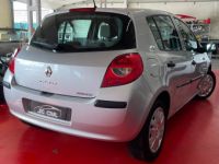 Renault Clio 1l6 Essence 16v 90CH 5 Places - <small></small> 6.500 € <small></small> - #3