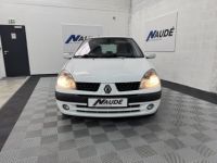 Renault Clio 2 II 1.4i 16S 98 CH PRIVILEGE PACK CLIM - GARANTIE 3 MOIS - <small></small> 4.990 € <small>TTC</small> - #2