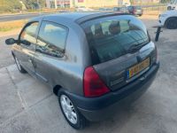 Renault Clio 2 ph1 initiale BVA 1.4- 16V - <small></small> 7.990 € <small>TTC</small> - #4