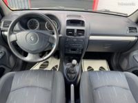 Renault Clio 2 phase 1.2 i 75 cv essence distribution neuve révision faite Garantie payement 4x sans frais centralisation Clim auto vitre électrique - <small></small> 2.890 € <small>TTC</small> - #4