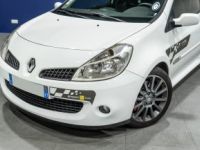 Renault Clio 2.0i 16V - 200 III BERLINE Sport F1 Team PHASE 1 - <small></small> 19.900 € <small>TTC</small> - #10