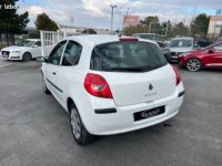 Renault Clio 3 DCI PORTES ( TVA récupérable ) - <small></small> 3.990 € <small>TTC</small> - #5