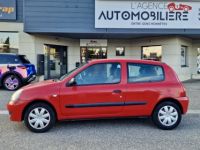 Renault Clio CAMPUS Phase 2 1.2 i 16V 75cv - <small></small> 2.900 € <small>TTC</small> - #3