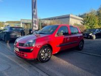 Renault Clio II 1.2 16V 1149cm3 75cv  - <small></small> 3.300 € <small>TTC</small> - #1