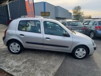 Renault Clio II 1.2 i 75CV CAMPUS 5P - FAIBLE KILOMETRAGE CLIM - <small></small> 6.990 € <small>TTC</small> - #8