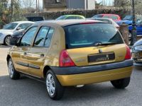 Renault Clio II 1.4 75CH RTE 5P - <small></small> 4.290 € <small>TTC</small> - #2