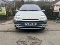 Renault Clio II 1.4 75CV - <small></small> 3.200 € <small>TTC</small> - #2