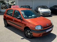 Renault Clio II 1.4i 75 Cv Faible Kilométrage-1ère Main-Double De Clé - <small></small> 3.990 € <small>TTC</small> - #2