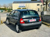 Renault Clio II 1.5 DCI 100 SPORT DYNAMIQUE (2005) 172 869 km • Garantie 6 mois - <small></small> 3.990 € <small>TTC</small> - #2