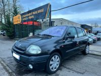 Renault Clio II 1.6 90 RXT - <small></small> 3.995 € <small>TTC</small> - #1