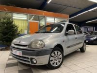 Renault Clio II (B/C65) 1.9 D 65ch RTE 5p - <small></small> 3.490 € <small>TTC</small> - #1