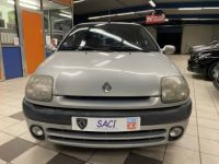 Renault Clio II (B/C65) 1.9 D 65ch RTE 5p - <small></small> 3.490 € <small>TTC</small> - #2