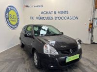 Renault Clio II CAMPUS 1.2 16V 75CH AUTHENTIQUE ECO² 3P - <small></small> 5.990 € <small>TTC</small> - #2