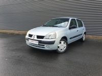 Renault Clio ii phase 2 1.2 75 confort authentique . 5 pts - <small></small> 4.990 € <small>TTC</small> - #25