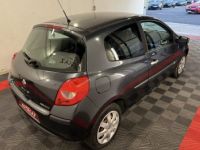 Renault Clio III 1.2 16V 75 Expression +88000KM - <small></small> 5.990 € <small>TTC</small> - #17