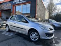 Renault Clio III 1.2 16V 75CH AUTHENTIQUE 3P - <small></small> 4.490 € <small>TTC</small> - #1