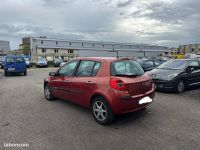 Renault Clio III 1.2 16V 75CH AUTHENTIQUE 5P - <small></small> 3.499 € <small>TTC</small> - #7