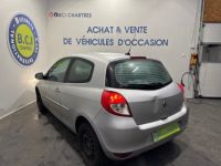 Renault Clio III 1.2 16V 75CH EXPRESS CLIM 3P - <small></small> 6.490 € <small>TTC</small> - #4