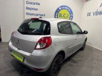 Renault Clio III 1.2 16V 75CH EXPRESS CLIM 3P - <small></small> 7.390 € <small>TTC</small> - #5