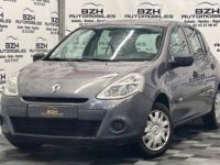 Renault Clio III 1.2 16V 75CH EXPRESS CLIM 5P - <small></small> 6.990 € <small>TTC</small> - #1