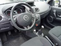 Renault Clio III 1.2 75cv 20th A.C GPS TOIT PANO GARANTIE 1 AN - <small></small> 4.890 € <small>TTC</small> - #10