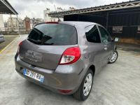 Renault Clio III 1.2 TCE 100CH DYNAMIQUE TOMTOM EURO5 3P - <small></small> 7.700 € <small>TTC</small> - #4