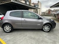 Renault Clio III 1.2 TCE 100CH DYNAMIQUE TOMTOM EURO5 3P - <small></small> 7.700 € <small>TTC</small> - #5