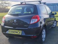 Renault Clio III 1.2i 16V 75ch (5 cv) - BVM5 3 Portes Noir eco2 Yahoo 2012 - <small></small> 6.990 € <small>TTC</small> - #2