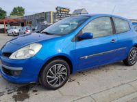 Renault Clio III 1.4 i 98 cv - <small></small> 2.990 € <small>TTC</small> - #1