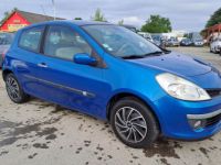 Renault Clio III 1.4 i 98 cv - <small></small> 2.990 € <small>TTC</small> - #2