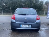 Renault Clio III 1.5 dCi 1461cm3 86cv  - <small></small> 4.000 € <small>TTC</small> - #10