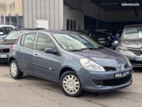 Renault Clio III 1.5 DCI 70 Authentique 5P - <small></small> 3.490 € <small>TTC</small> - #1