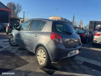 Renault Clio III 1.5 DCI 75CH DYNAMIQUE TOMTOM 5P - <small></small> 3.490 € <small>TTC</small> - #2