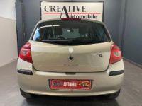 Renault Clio III 1.5 dCi 85 CV eco2 Privilège - <small></small> 4.990 € <small>TTC</small> - #10