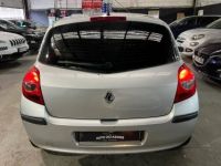 Renault Clio III 1.5 dCi 85ch Luxe Dynamique 5p - <small></small> 3.490 € <small>TTC</small> - #5