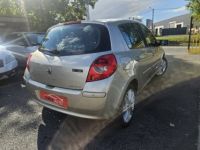 Renault Clio III 1.6 16V 110 Initiale - <small></small> 4.990 € <small>TTC</small> - #5