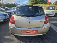 Renault Clio III 1.6 16V 110 Initiale - <small></small> 4.990 € <small>TTC</small> - #6