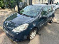 Renault Clio III (2) 1.2 75 YAHOO! 5P - <small></small> 4.995 € <small>TTC</small> - #1