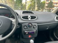 Renault Clio III (2) 1.2 75 YAHOO! 5P - <small></small> 4.995 € <small>TTC</small> - #11