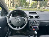 Renault Clio III (2) 1.2 75 YAHOO! 5P - <small></small> 4.995 € <small>TTC</small> - #12