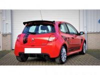 Renault Clio III 2.0 16v 200ch Sport - <small></small> 15.900 € <small>TTC</small> - #3