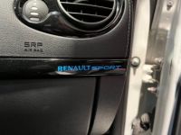 Renault Clio III 2.0 16V 203CH Sport Gordini - <small></small> 20.490 € <small>TTC</small> - #33