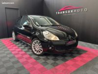 Renault Clio III 2.0L 16V 200ch Sport - <small></small> 14.990 € <small>TTC</small> - #1