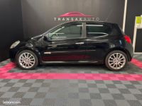 Renault Clio III 2.0L 16V 200ch Sport - <small></small> 14.990 € <small>TTC</small> - #2