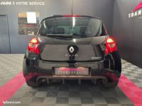 Renault Clio III 2.0L 16V 200ch Sport - <small></small> 14.990 € <small>TTC</small> - #9