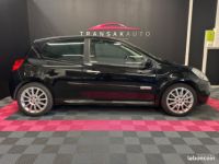 Renault Clio III 2.0L 16V 200ch Sport - <small></small> 14.990 € <small>TTC</small> - #11