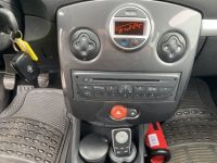 Renault Clio III (B/C85) 1.5 dCi 75ch 20th eco² 5p - <small></small> 5.500 € <small>TTC</small> - #18