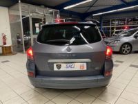 Renault Clio III (B/C85) 1.5 dCi 90ch Dynamique TomTom 3p - <small></small> 4.690 € <small>TTC</small> - #6